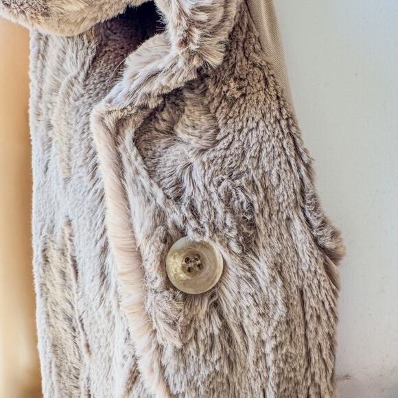 Melody, Collared Faux Fur Button Up Vest w/ & Faux Suede Waist Tie, Women's S/M - Picture 12 of 13